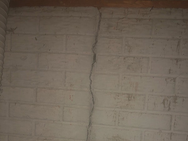 Leaky foundation wall crack